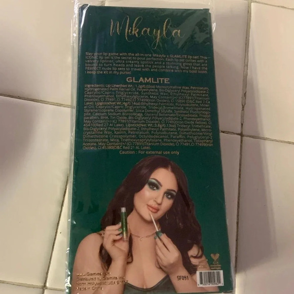 glamlite mikayla pt 2 golden dreams lip set - Picture 2 of 2